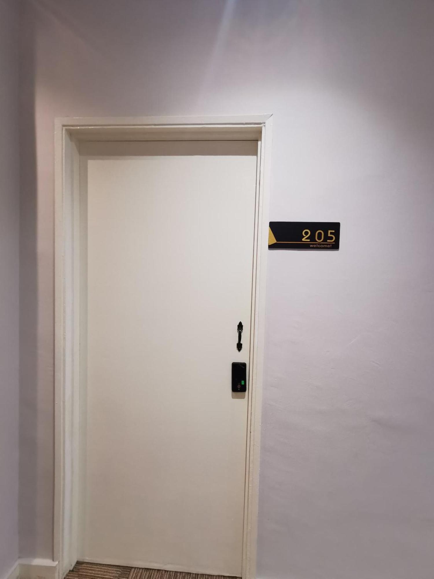 Autumn Guesthouse'S Near Jalan Alor Bukit Bintang Kuala Lumpur Bagian luar foto